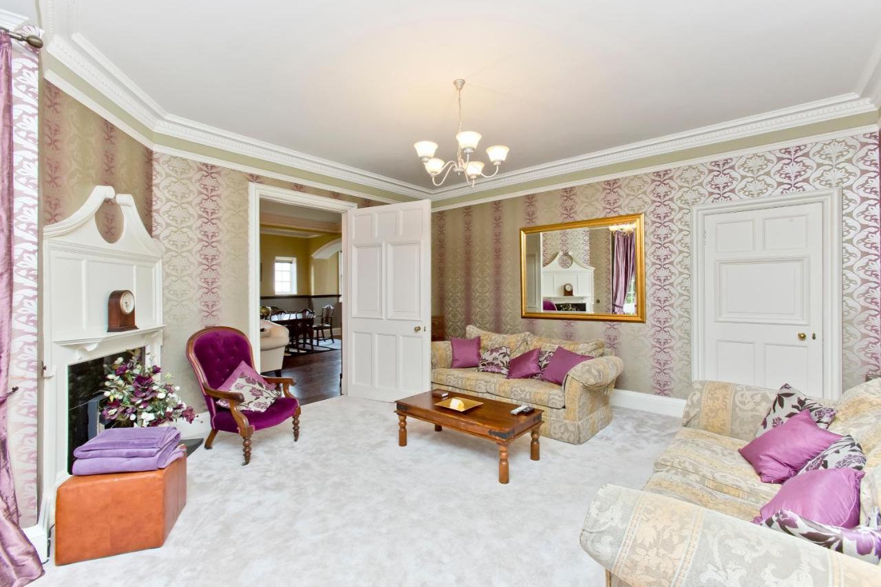 Luxury 3-Bedroom Apartment With Stunning Views At Ramsay Garden Edinburgh Buitenkant foto