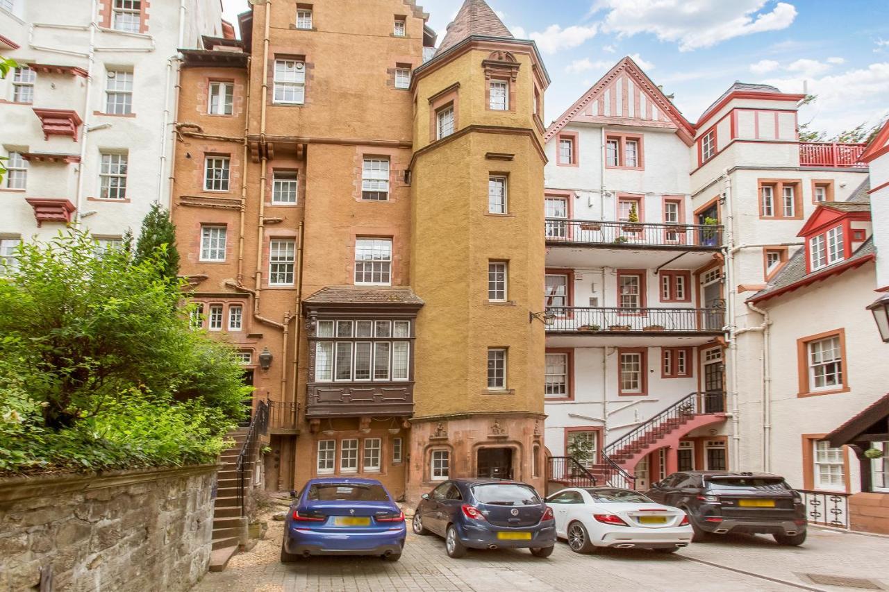 Luxury 3-Bedroom Apartment With Stunning Views At Ramsay Garden Edinburgh Buitenkant foto